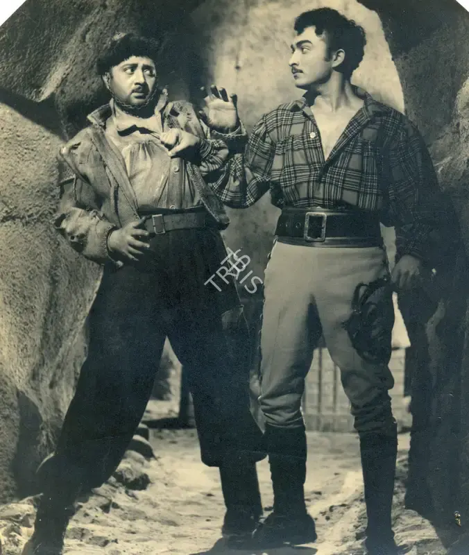 Dwarka Divecha (Cinematographer), Jadoo, 1951, Photographic Still