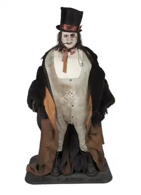 Tim Burton (Producer), Batman Returns, 1992, Costume