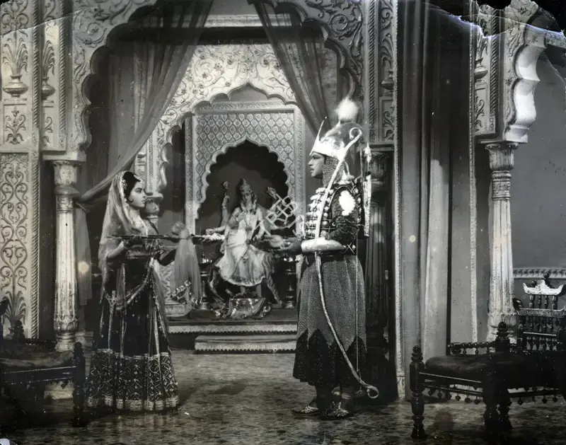 Maharani Padmini, Actor, 1964