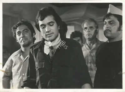 Jaywant Pathare (Cinematographer), Namak Haraam, 1973, Photographic Still