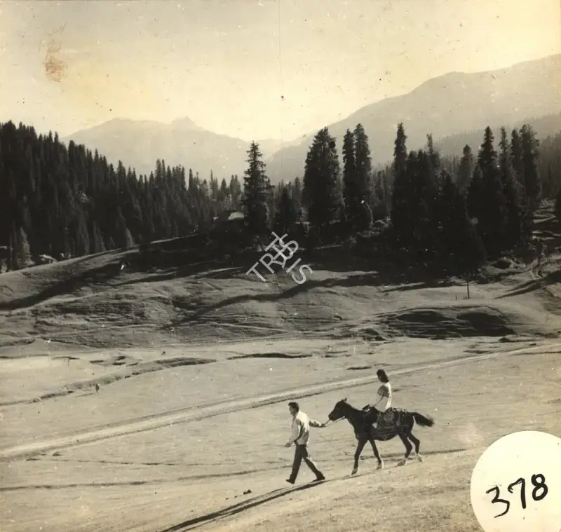 G. Singh (Cinematographer), Arzoo, 1965, Photographic Still