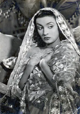 Faredoon A. Irani (Cinematographer), Aan, 1952, Photographic Still
