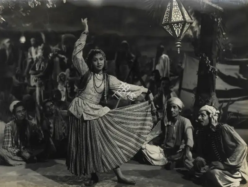 John Cavas (Director), Baghdad Ka Jadu, 1956, Photographic Still