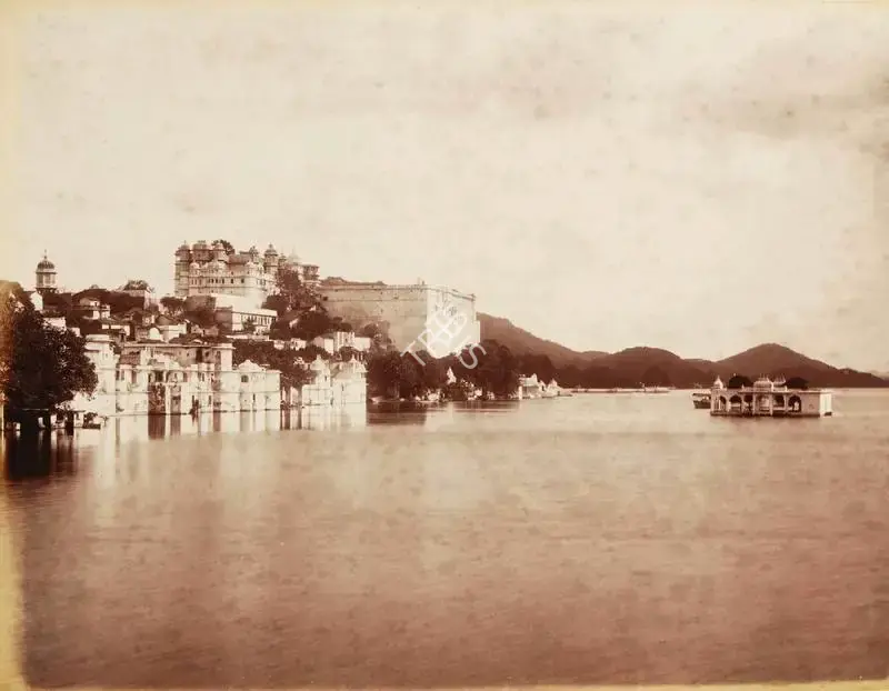 Lala Deen Dayal (Photographer), Rear view of palace Odeypur, 1890, Antiquarian Photograph