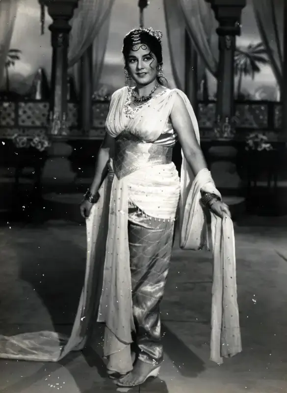 Nanubhai B. Vakil (Producer), Idd Ka Chand, 1964, Photographic Still