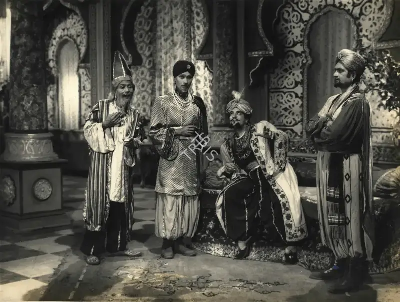 John Cavas (Director), Baghdad Ka Jadu, 1956, Photographic Still