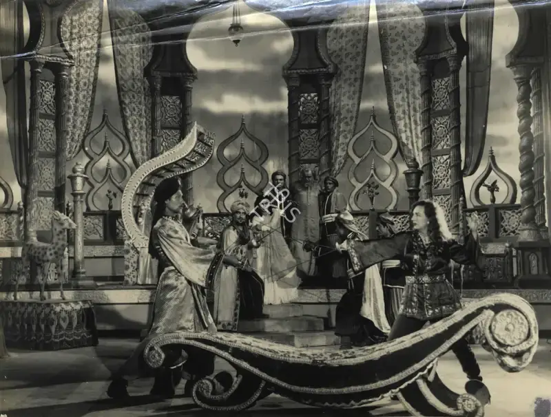 John Cavas (Director), Baghdad Ka Jadu, 1956, Photographic Still