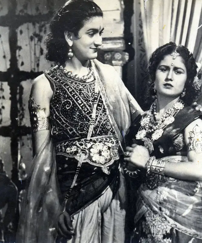Haren Bhatt (Cinematographer), Veer Babruvahan, 1950, Photographic Still
