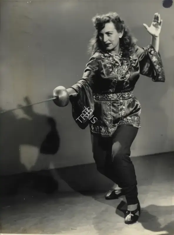 John Cavas (Director), Baghdad Ka Jadu, 1956, Photographic Still