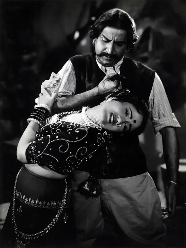 Radhu Karmakar (Cinematographer), Jis Desh Men Ganga Behti Hai, 1960, Photographic Still