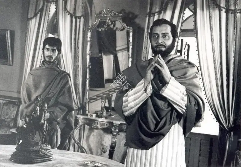 Soumendu Roy (Cinematographer), Ghare Baire, 1985, Photographic Still
