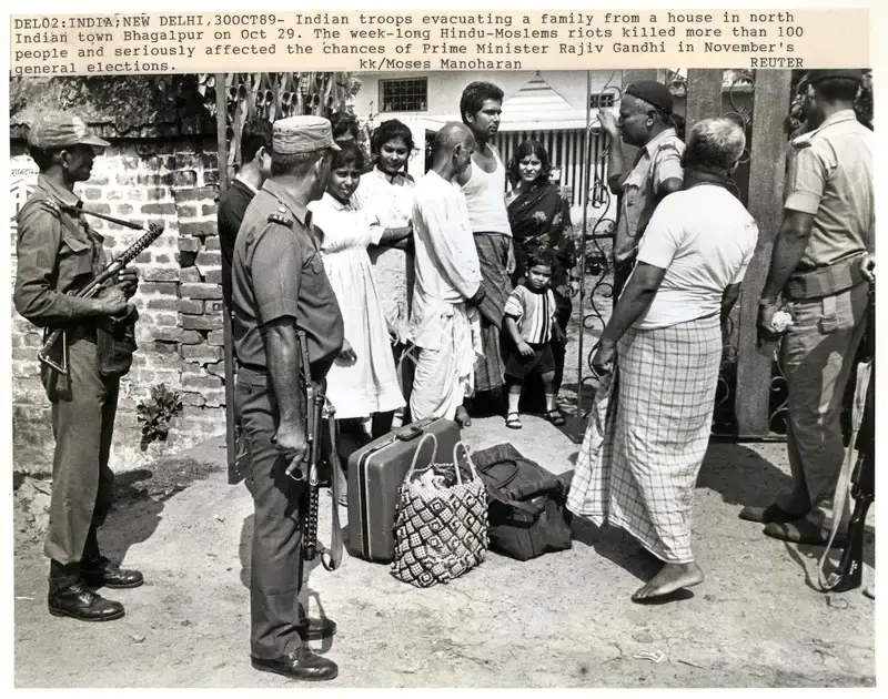 Moses Manoharan (Photographer), Del02: India; New Delhi, 30Oct89, 1989, Contemporary Photograph