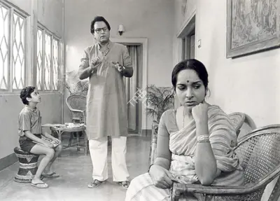 Barun Raha (Cinematographer), Agantuk, 1991, Photographic Still