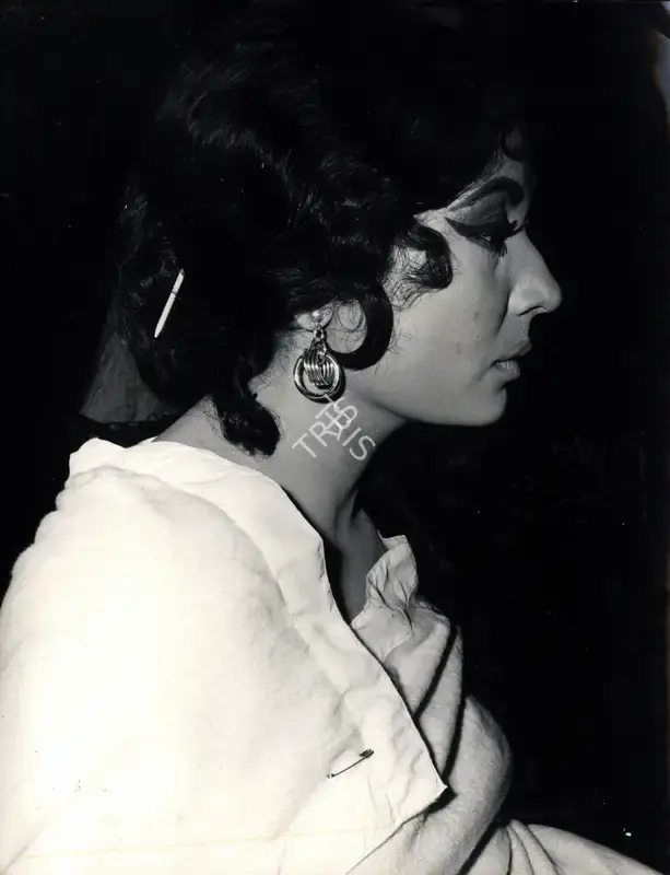 Apurba Bhattacharjee (Cinematographer), Bheegee Raat, 1965, Photographic Still
