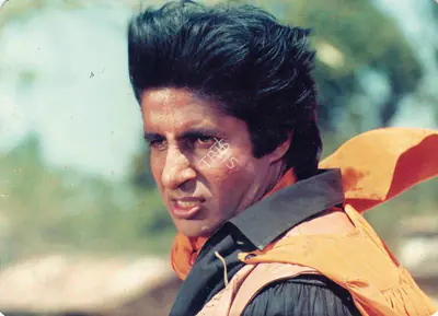 Desai, Manmohan (Producer), Toofan, 1989 | Photographic Still | CinemaEducation | 00762309