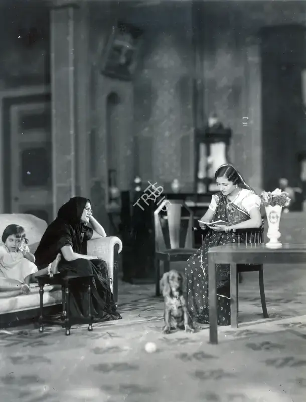 Adi M. Irani (Cinematographer), Do Ghadi Ki Mauj, 1935, Photographic Still
