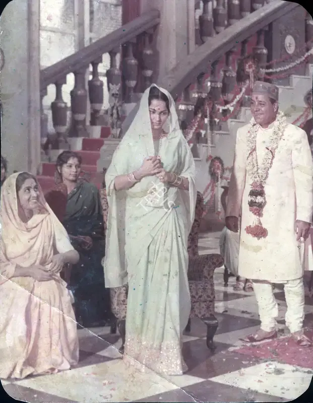Faredoon A. Irani (Cinematographer), Aadmi, 1968, Photographic Still
