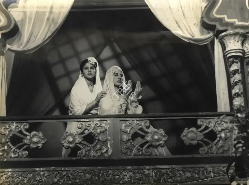 John Cavas (Cinematographer), Baghdad Ka Jadu, Photographic Still