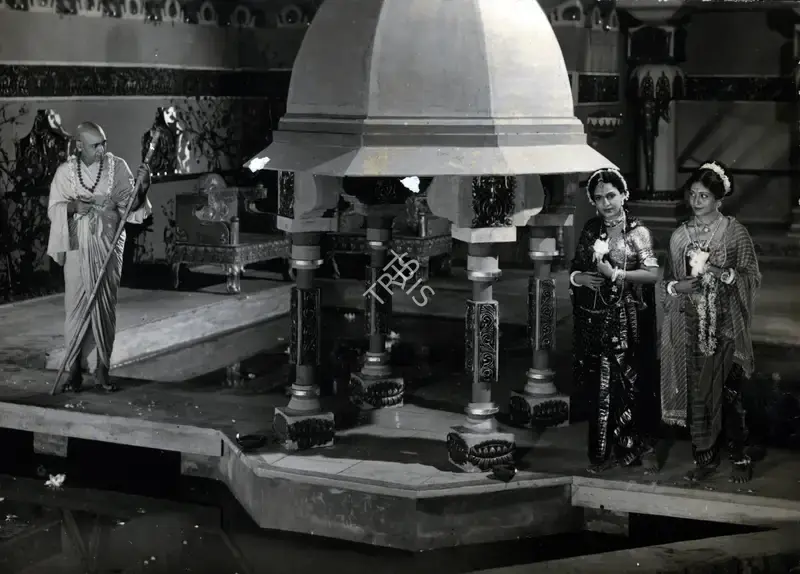 Kidar Sharma (Director), Chitralekha, 1941, Photographic Still