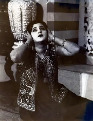 Homi Master (Director), Khawab E Hasti, 1934, Photographic Still