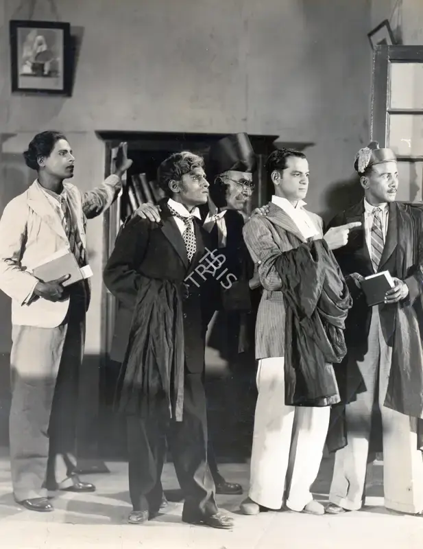 Moti B. Gidwani (Director), Do Aurate, 1937, Photographic Still