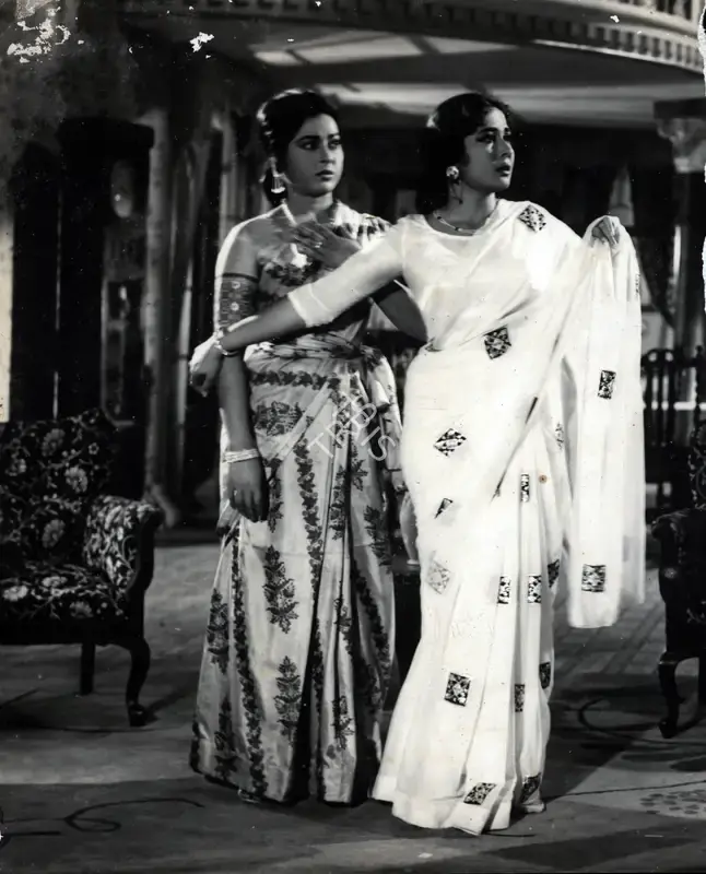 Jayendra Kapadia (Cinematographer), Purnima, 1965, Photographic Still