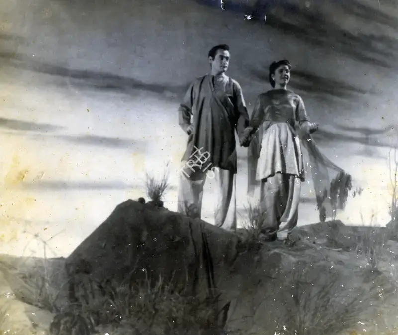 Yashwant Pethkar (Director), Shadi Ki Raat, 1950, Photographic Still