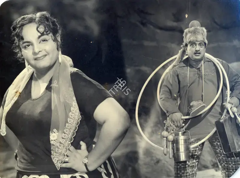 Prakash (Director), Lal Nishan, 1959, Photographic Still