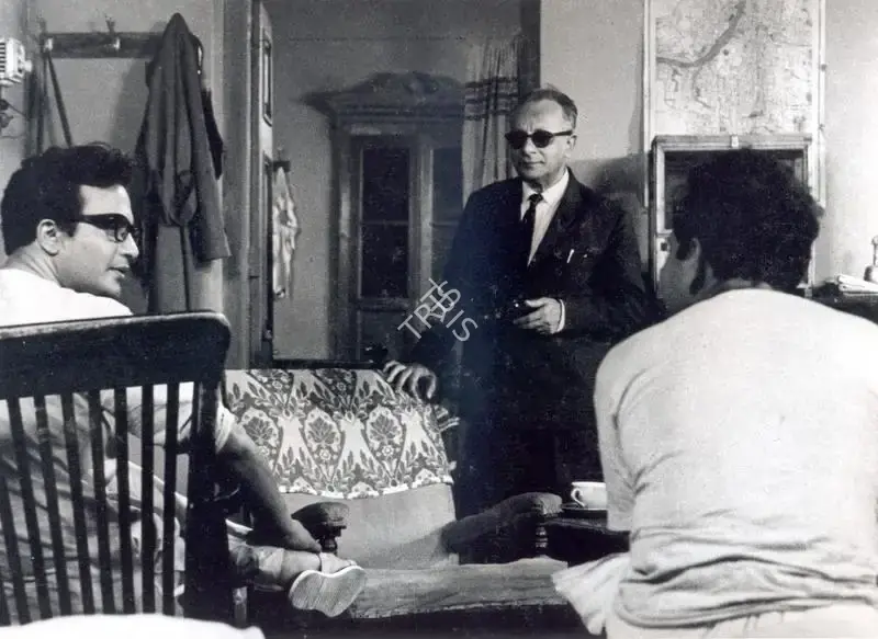 Soumendu Roy (Cinematographer), Chidiakhana, 1967, Photographic Still