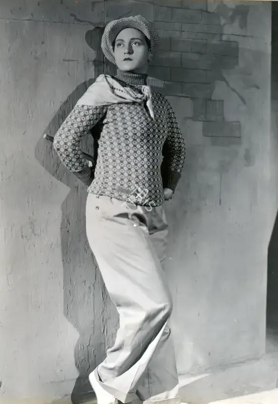 Nandlal Jashwantlal (Cinematographer), Bambai Ki Billi, Photographic Still