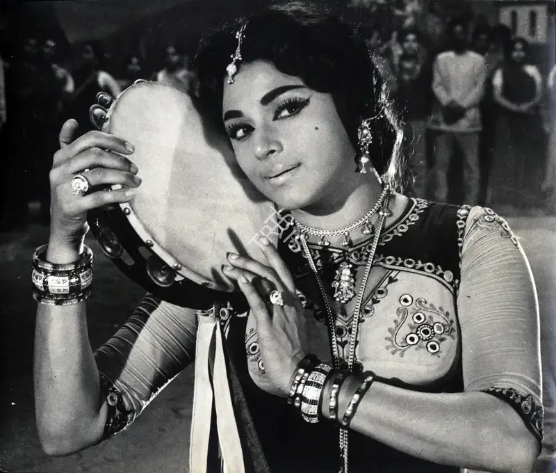 Atma Ram (Producer), Chanda Aur Bijli, 1969, Photographic Still