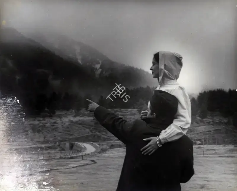 K.H. Kapadia (Cinematographer), Yeh Rastey Hain Pyar Ke, 1963, Photographic Still