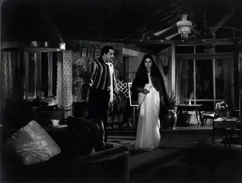 Apurba Bhattacharjee (Cinematographer), Bheegee Raat, 1965, Photographic Still