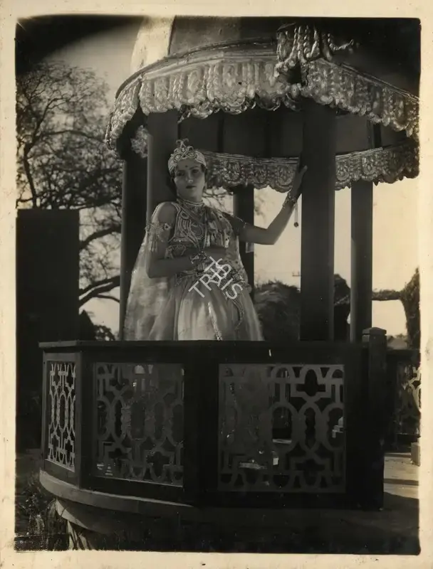 Harshad (Producer), Asiai Sitara, 1937, Photographic Still