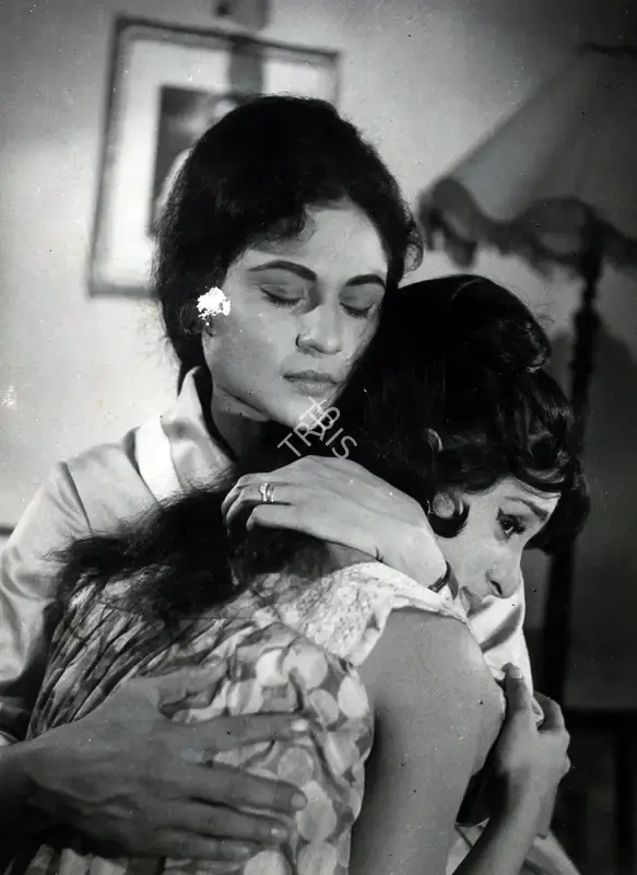 Vasant Joglekar (Producer), Ek Kali Muskayee, 1968, Photographic Still