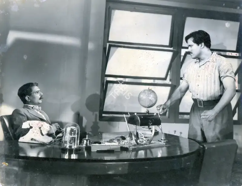 Sheikh Mukhtar (Producer), Anndata, 1952, Photographic Still