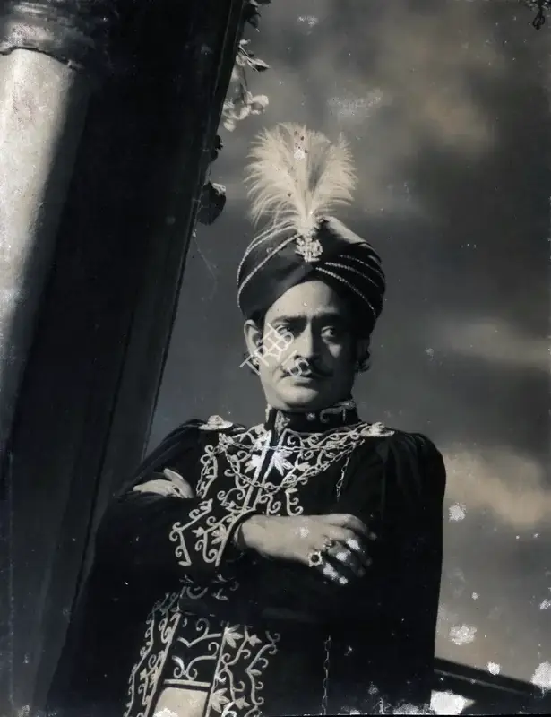 Jayant Desai (Director), Hazaar Raten, 1953, Photographic Still