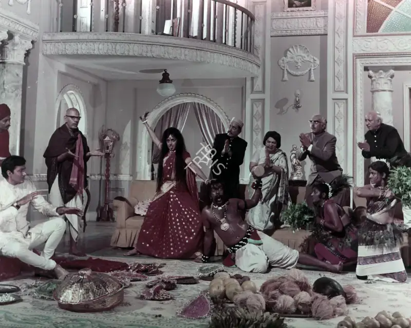 Vasu Menon (Producer), Waris, 1969, Photographic Still