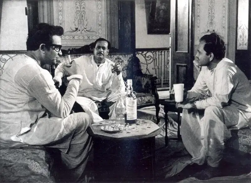 Soumendu Roy (Cinematographer), Chidiakhana, 1967, Photographic Still