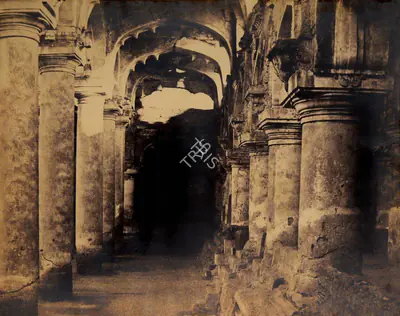 Capt. Linnaeus Tripe (Photographer), Arcade on the right side of the Entrance, 1858, Antiquarian Photograph