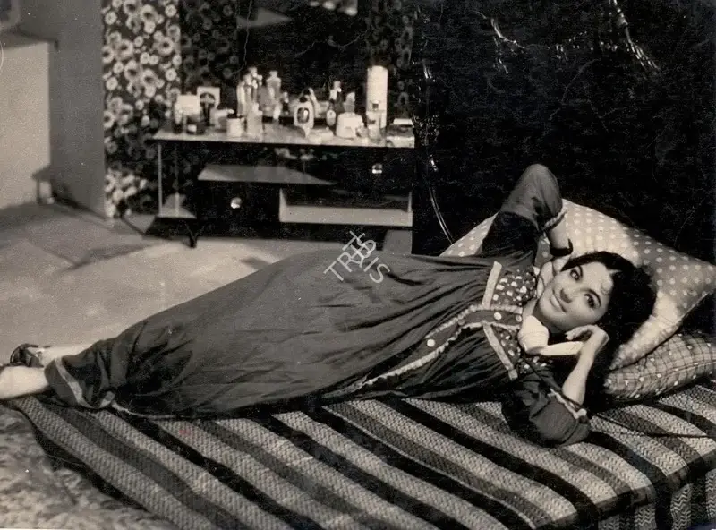 Nirmal Sircar (Producer), Juari, 1968, Photographic Still