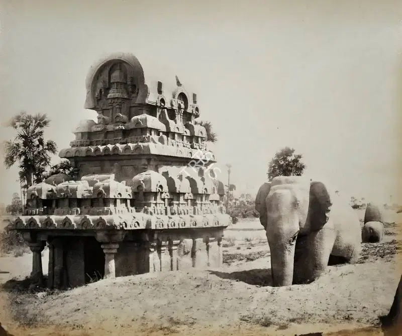 Edmund David Lyon (Photographer), The Horse-shoe topped Monolith & Stone Elephant, Seven Pagodas (near Madras), Antiquarian Photograph