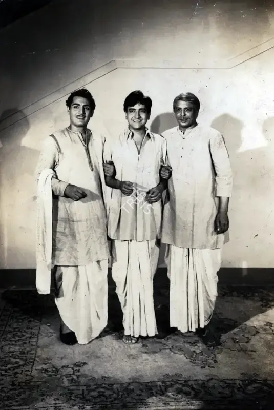 Hem Chunder (Director), Teen Bhai, 1955, Photographic Still