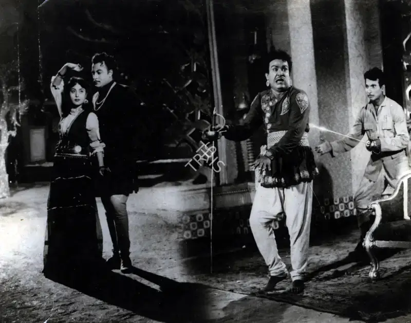 Satya Roy (Producer), Taj Aur Talwar, 1956, Photographic Still