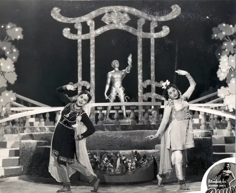 Hiren Bose (Director), Ghungroo, 1952, Photographic Still