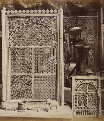 Shew Shankar Narayan (Photographer), Stone carved Screen - Rajputana Court, 1883, Antiquarian Photograph