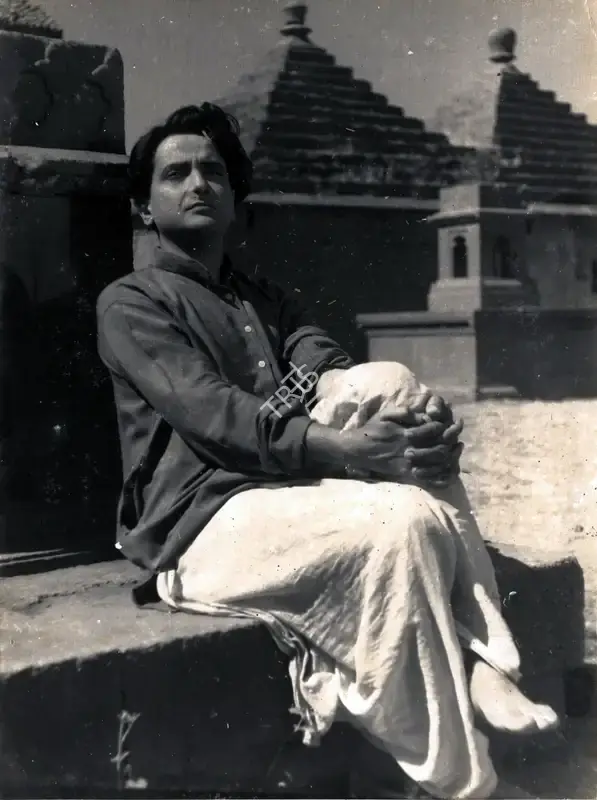 Bhagwan Das Varma (Director), Pooja, 1954, Photographic Still