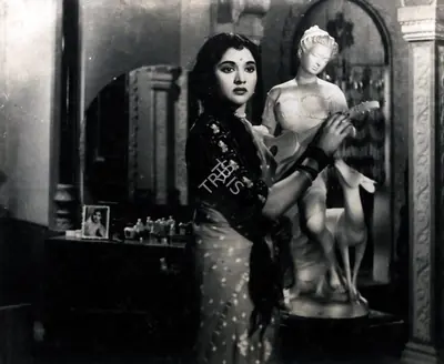 M.N. Malhotra (Cinematographer), Sadhna, 1958, Photographic Still
