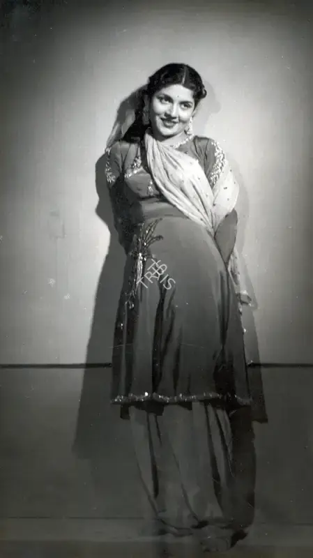Anant Mane (Director), Suhagan, 1954, Photographic Still