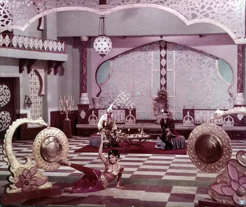 Anant Wadadeker (Cinematographer), Alibaba Aur Chaalees Chor, 1966, Photographic Still